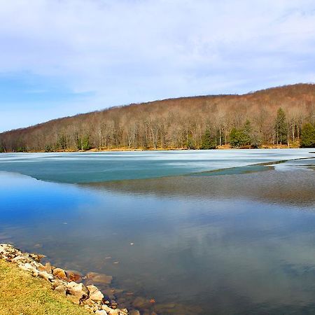 Alpine Lake Resort Terra Alta Екстер'єр фото