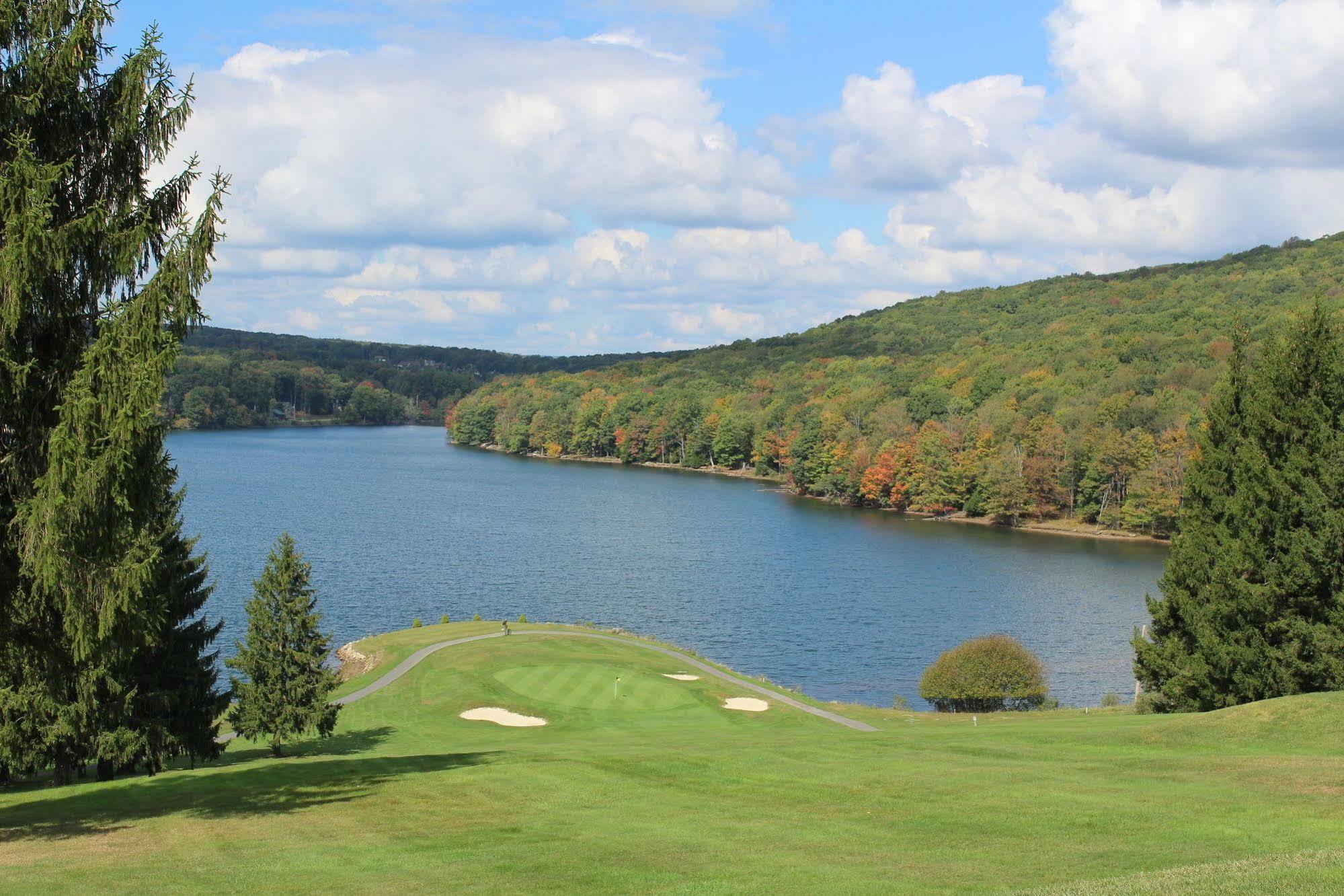 Alpine Lake Resort Terra Alta Екстер'єр фото